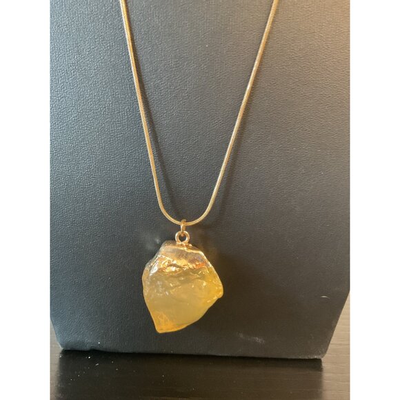 Stone Pendant Necklace With Adjustable Chain - Picture 2 of 4